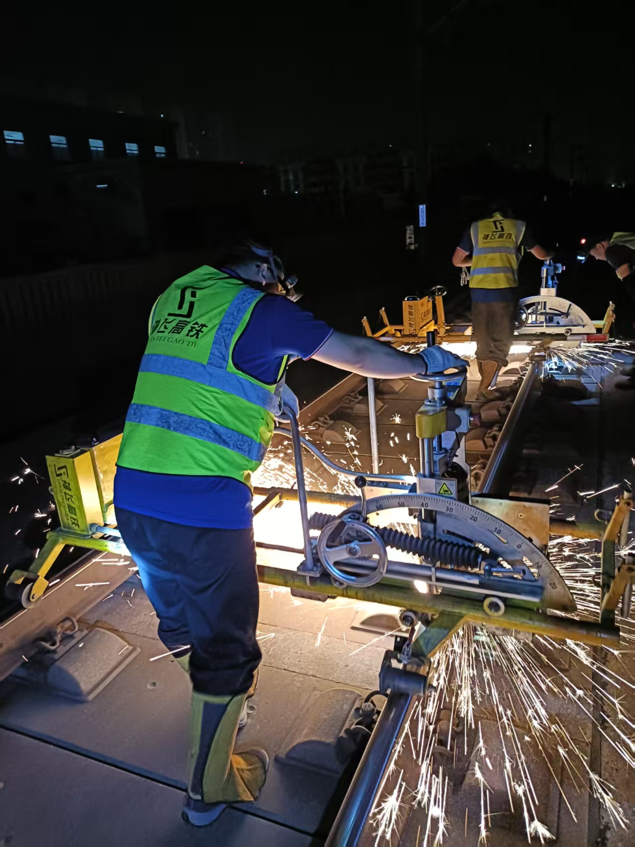 国铁集团各路局工务段道岔和钢轨打磨施工作业