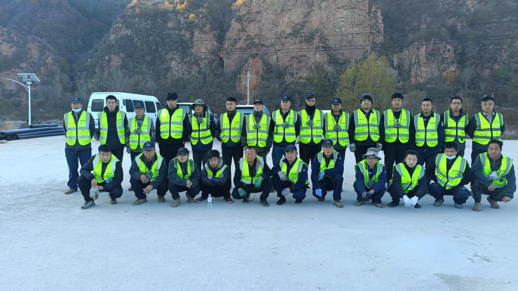 使命在肩，全力以赴！神飞高铁安全守护神京承线攻坚掠影